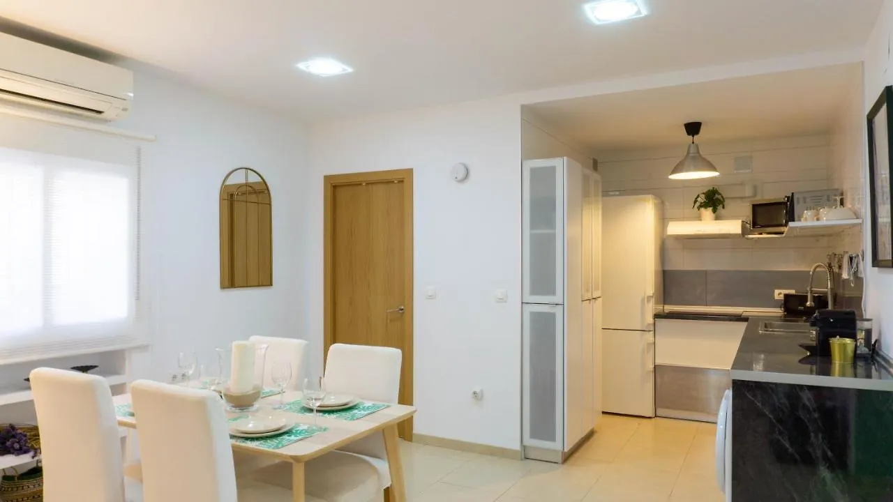 Apartment Caleta Beach Malaga 0*,