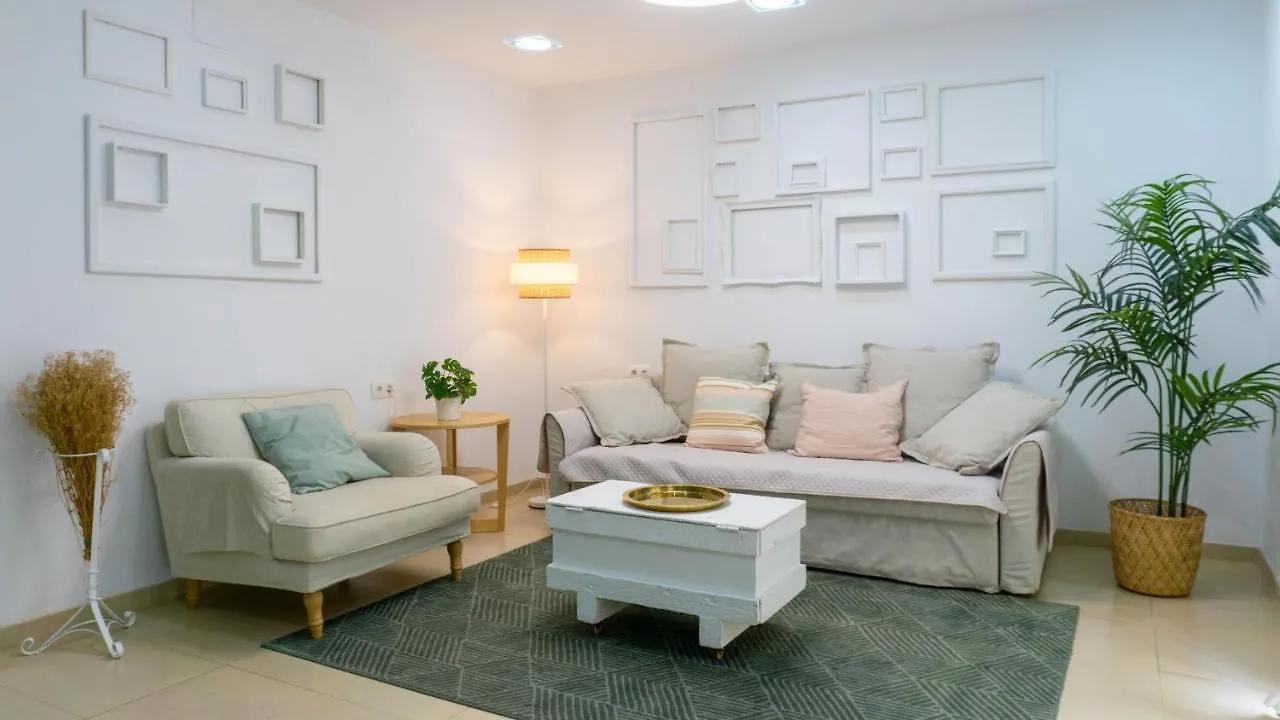 Apartment Caleta Beach Malaga location